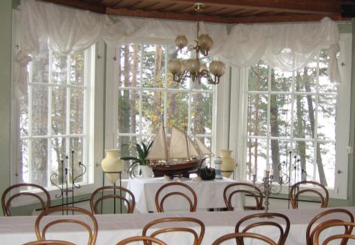 [Kuva Villa Andanian salista]